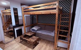 Studio Equipe, Lumineux A Paris